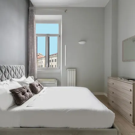Deza Cozy Place Manzoni * Rom