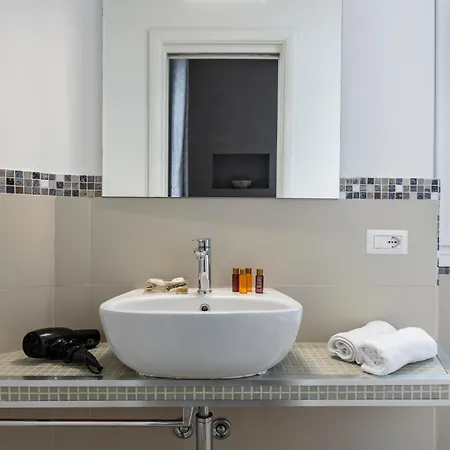 Apartment Deza Cozy Place Manzoni Rome
