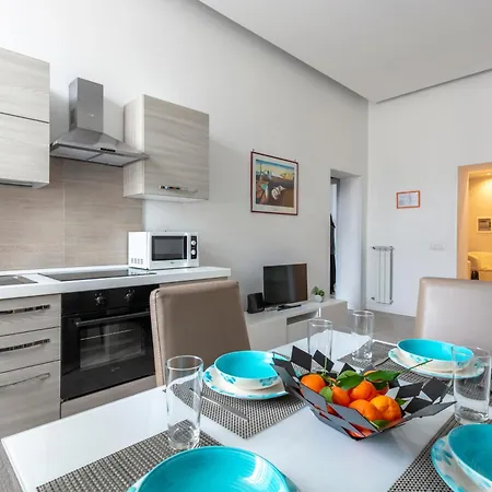 Deza Cozy Place Manzoni Rome
